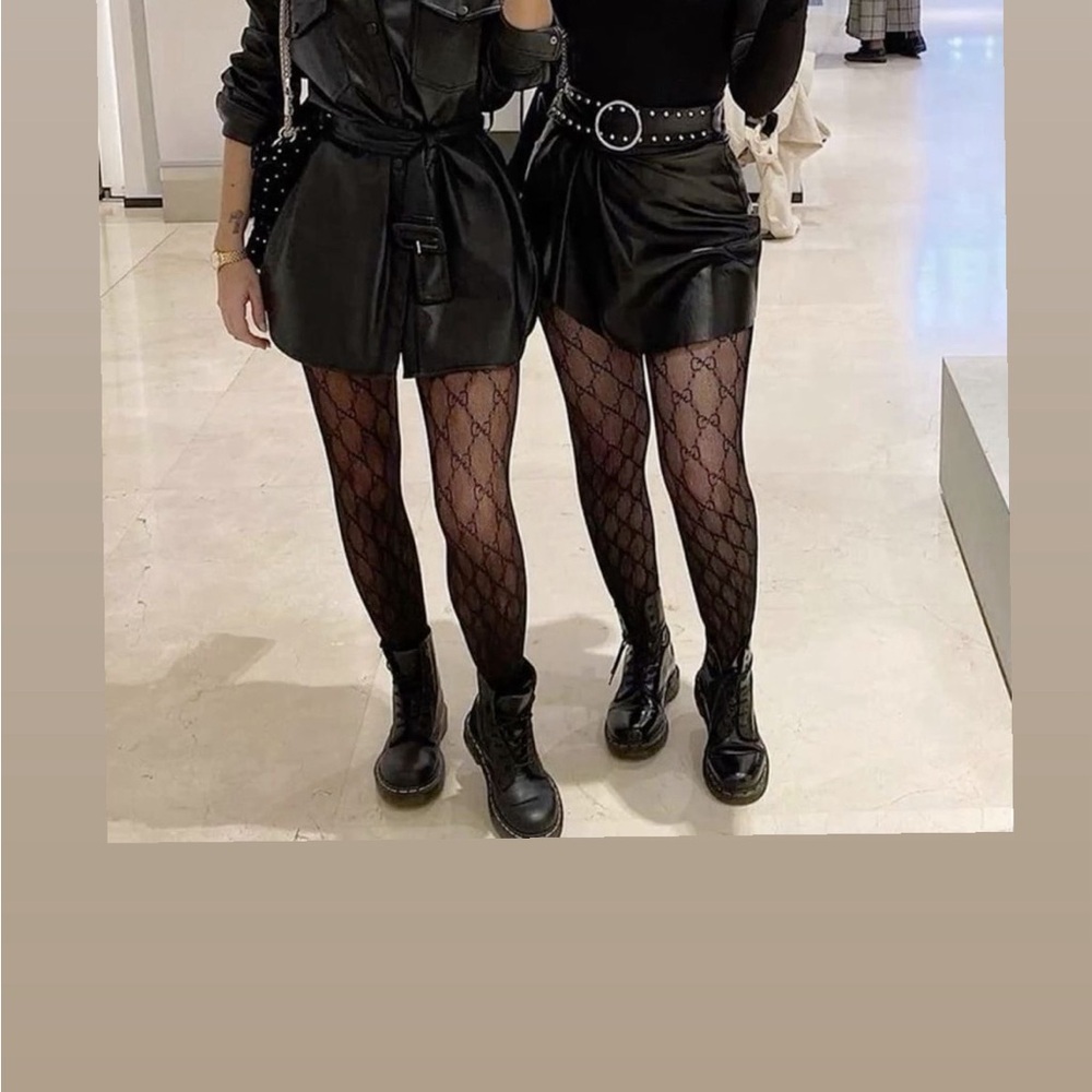 Thighs black gG one size